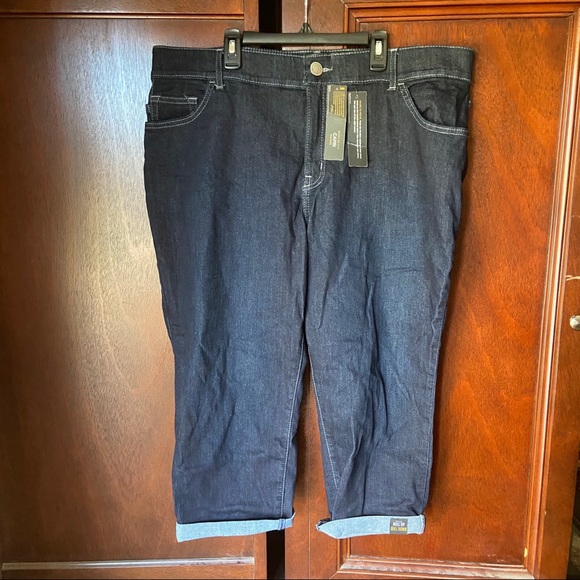 plus size stretch jean capris